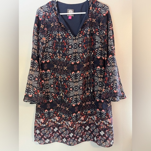 Vince Camuto Bohemian Paisley Blue Chiffon Bell Sleeve Shift Dress Size 4 - Picture 2 of 11